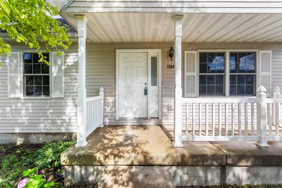1304 S Abercorn, Urbana, IL 61802 - #3