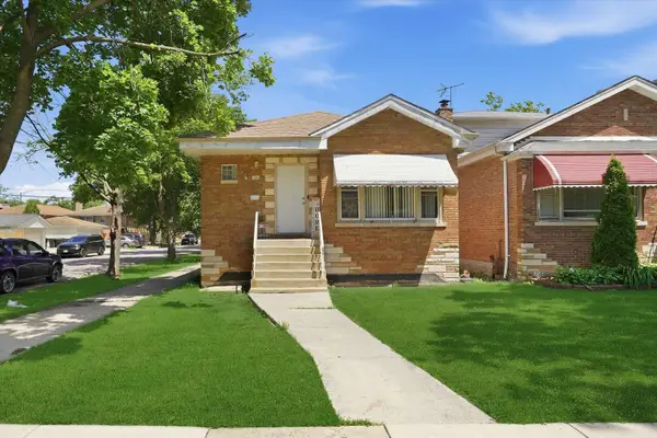 7201 S Sawyer Avenue, Chicago, IL 60629
