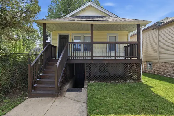 11317 S Carpenter Street, Chicago, IL 60643
