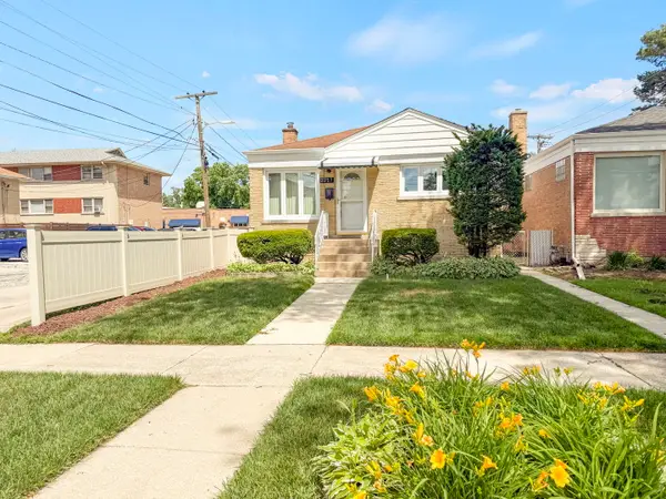 2217 Keystone Avenue, North Riverside, IL 60546