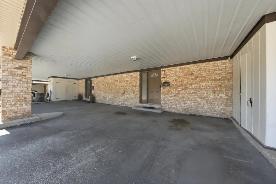 11 Cour Caravelle #11, Palos Hills, IL 60465 - #3