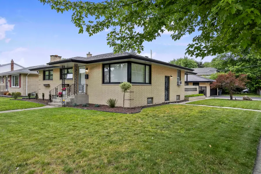 18202 Locust Street, Lansing, IL 60438 - #2