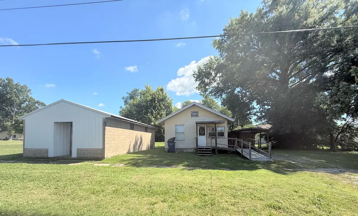 406 Church Street, Zeigler, IL 62999 - #1