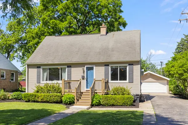 28 N Yale Avenue, Villa Park, IL 60181