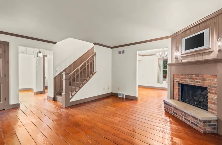 38 Wedgewood Lane, Girard, IL 62640 - #3