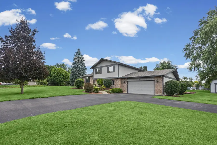 46 Ashlawn Avenue, Oswego, IL 60543 - #3
