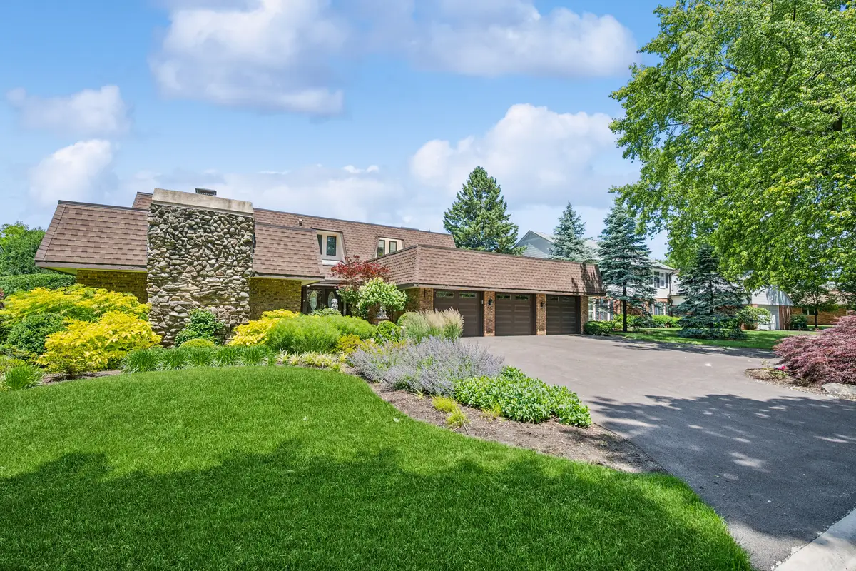 2036 Valley Lo Lane, Glenview, IL 60025 - #1