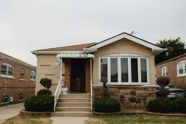 2545 E 93rd Street, Chicago, IL 60617