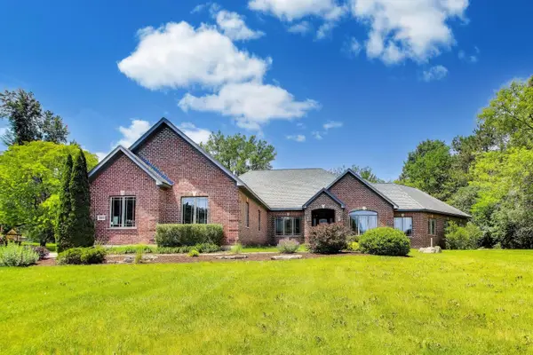 11905 Kingston Place, Algonquin, IL 60102