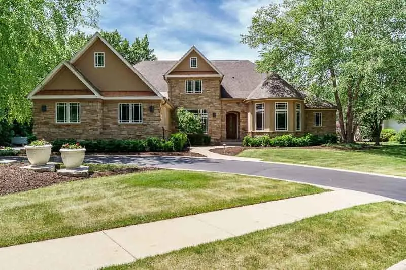5352 Woodland Pond Lane, Loves Park, IL 61111 - #1