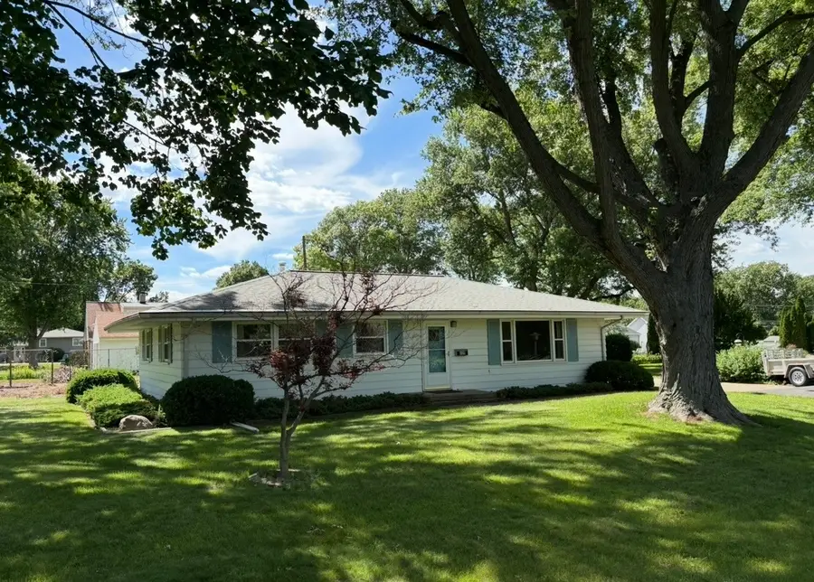 609 9th Avenue, Ottawa, IL 61350 - #2