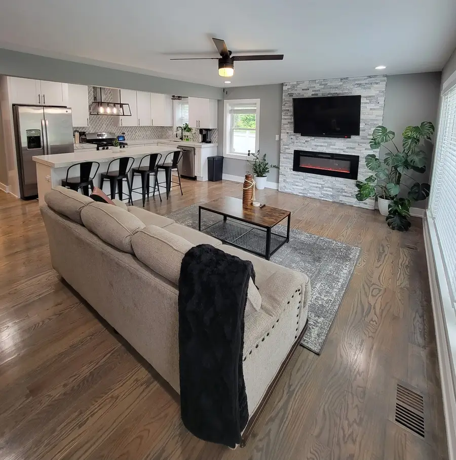 444 N Irving Avenue, Hillside, IL 60162 - #3