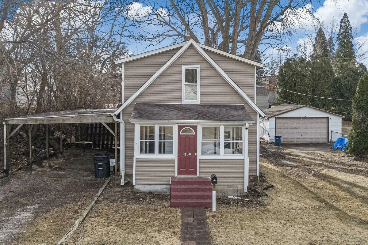 2738 11th Avenue C, Moline, IL 61265 - #1