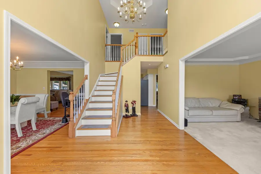 22W126 Glenrise Court, Glen Ellyn, IL 60137 - #2