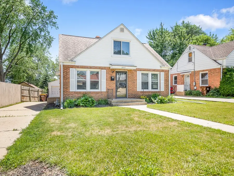 3447 Broadway, Rockford, IL 61108 - #3