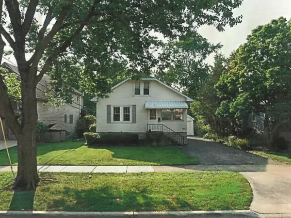 4632 Washington Street, Downers Grove, IL 60515