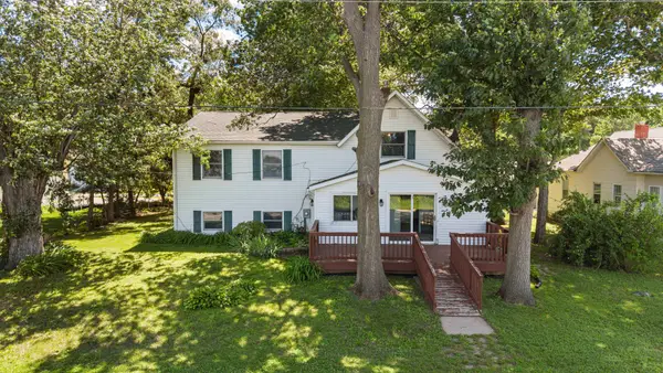 404 1st Avenue, Hampton, IL 61256