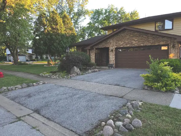 1018 E 193rd Place, Glenwood, IL 60425