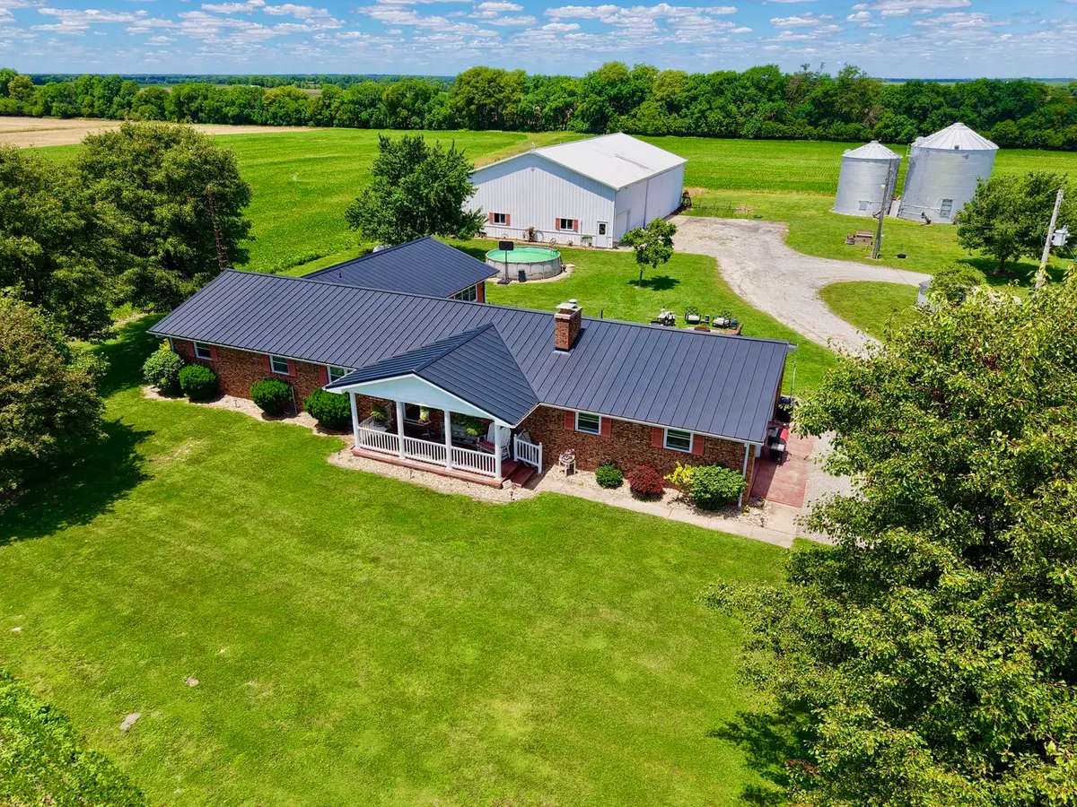 623 Pear Lane, Xenia, IL 62899 - #1