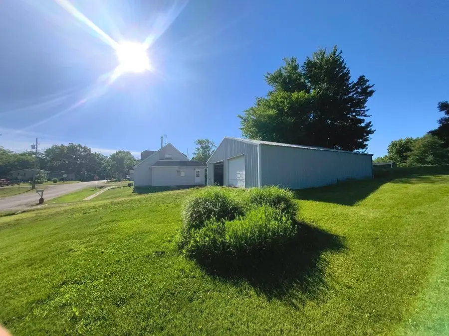 400 S Kentucky Street, Camp Point, IL 62320 - #3