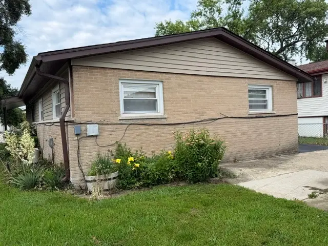 13514 Short Drive, Crestwood, IL 60418 - #3
