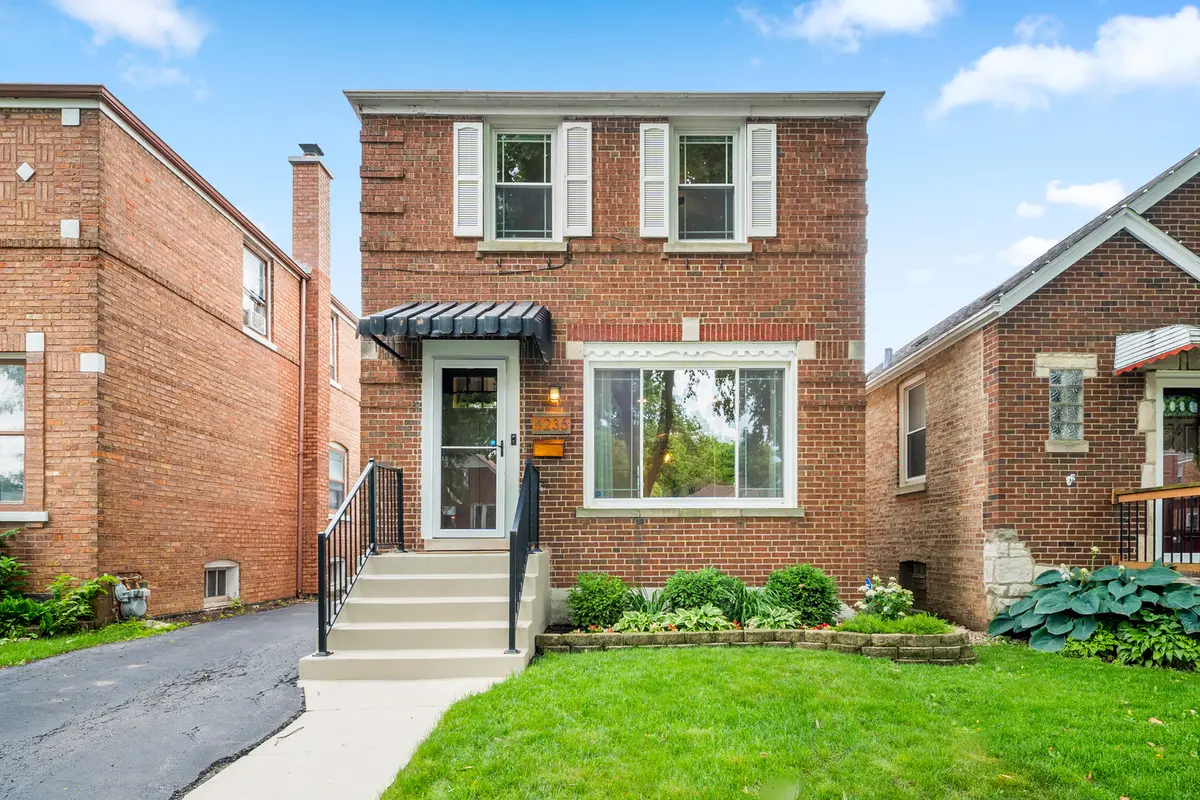 4235 Sunnyside Avenue, Brookfield, IL 60513 - #1