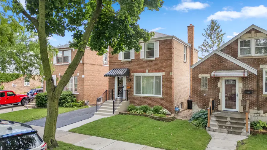 4235 Sunnyside Avenue, Brookfield, IL 60513 - #3