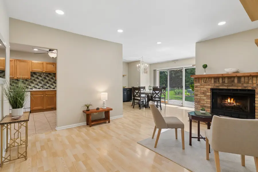 503 Country Lane, Des Plaines, IL 60016 - #3