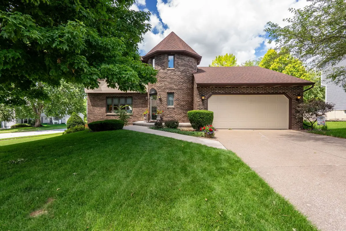 1650 Prairie Vista Drive, Bettendorf, IA 52722 - #1