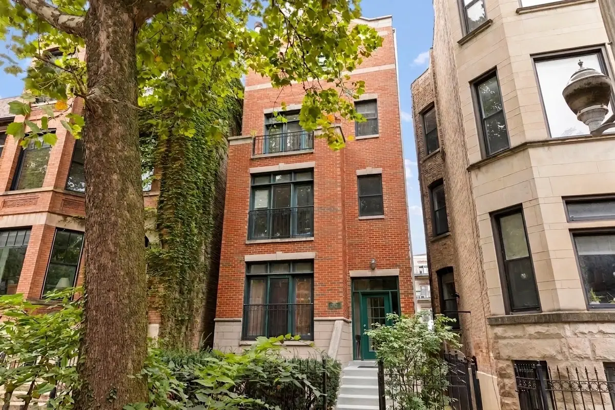 3534 N Reta Avenue #3, Chicago, IL 60657 - #1