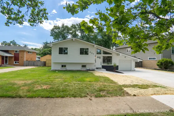 237 Terry Lane, Villa Park, IL 60181