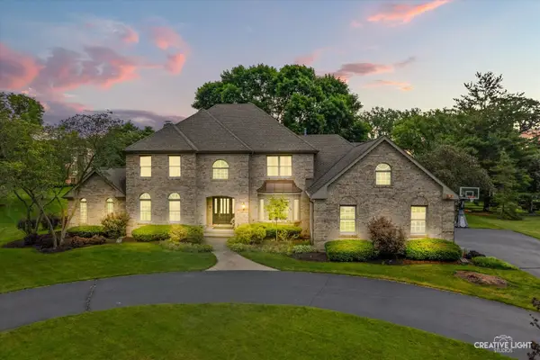 2 Buckingham Drive, Sugar Grove, IL 60554