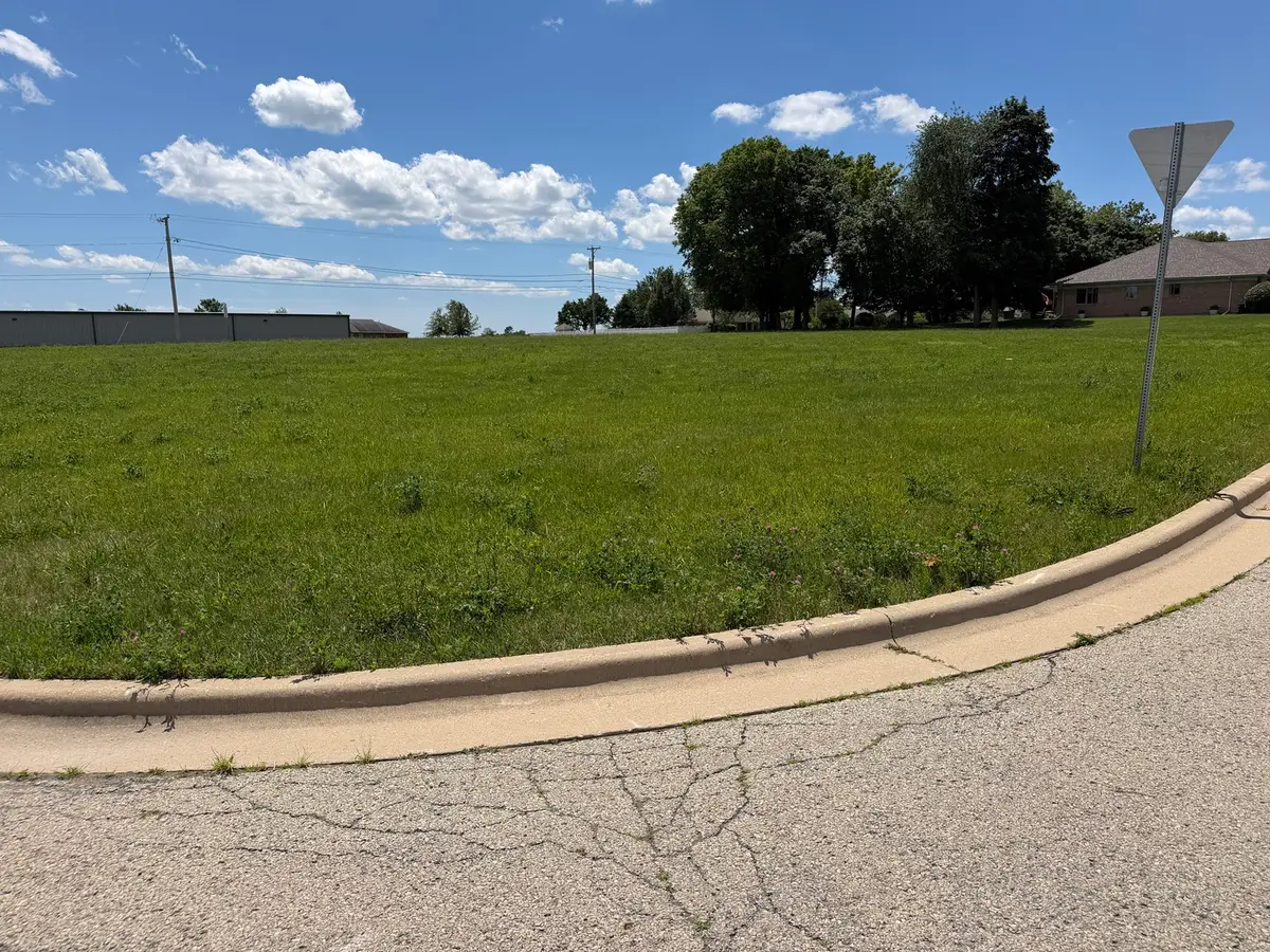 000 Char Lu Drive, Mendota, IL 61342 - #1