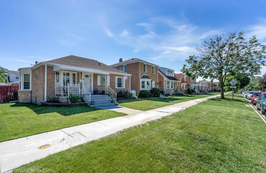 3461 N Pacific Avenue, Chicago, IL 60634 - #2