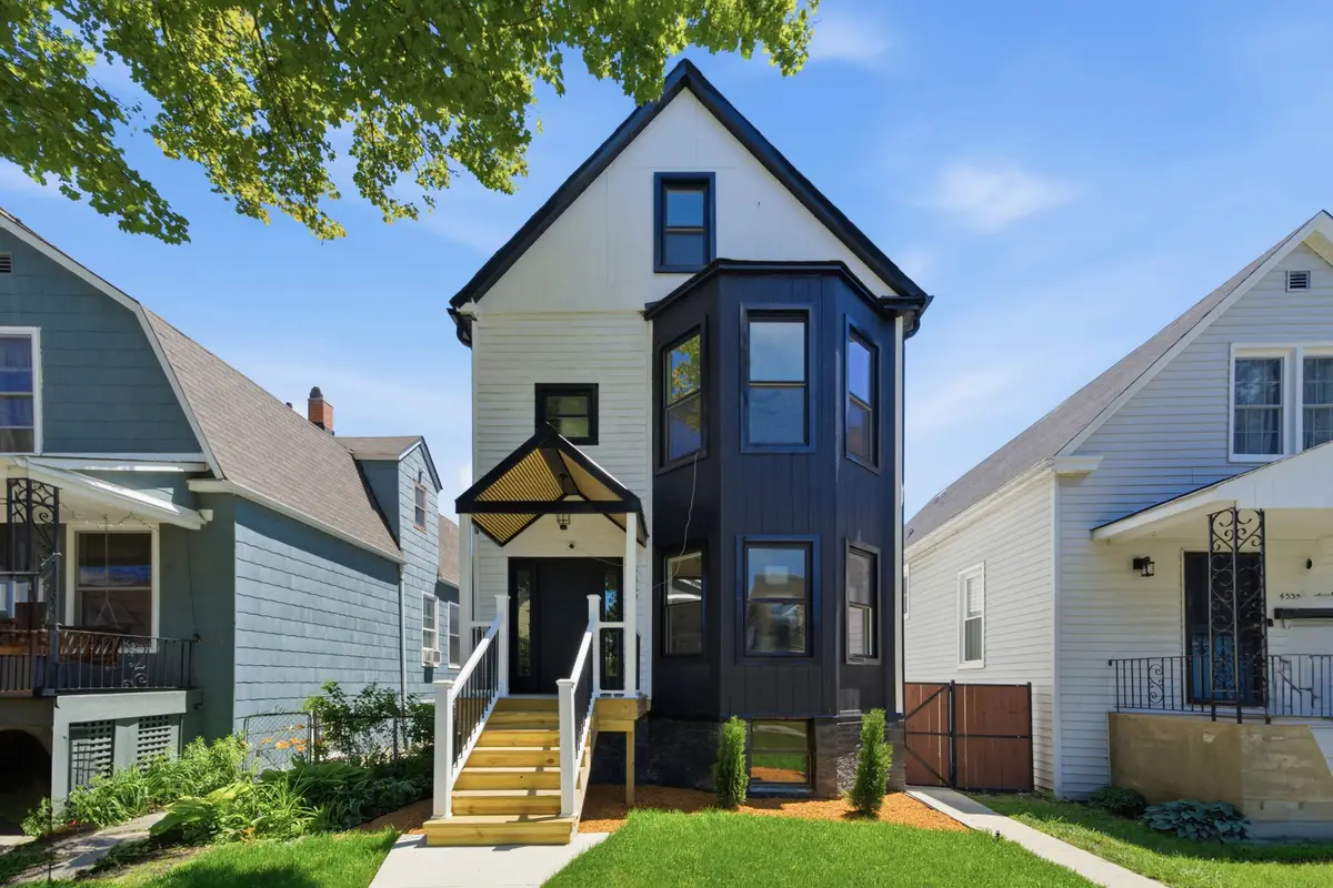 Address Withheld By Seller, Chicago, IL 60618 - #1