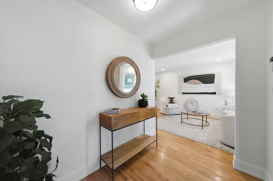 Address Withheld By Seller, Chicago, IL 60618 - #3