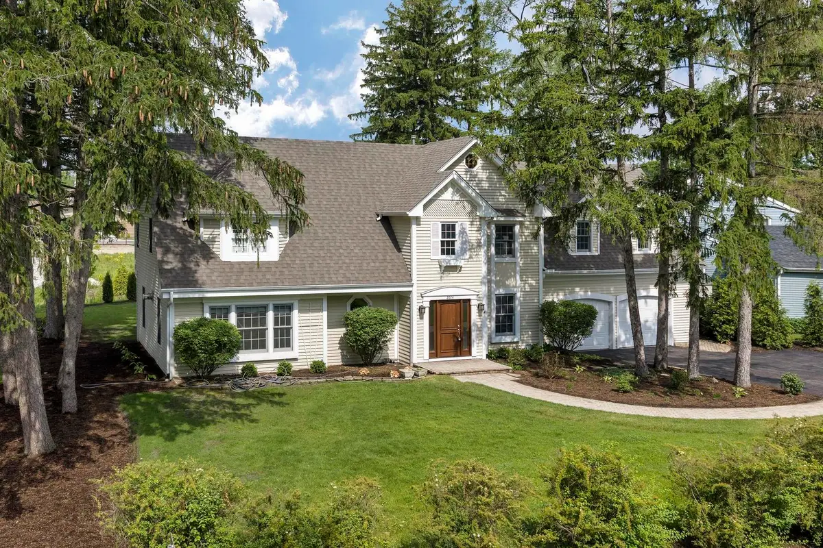 2074 Greenview Road, Northbrook, IL 60062 - #1