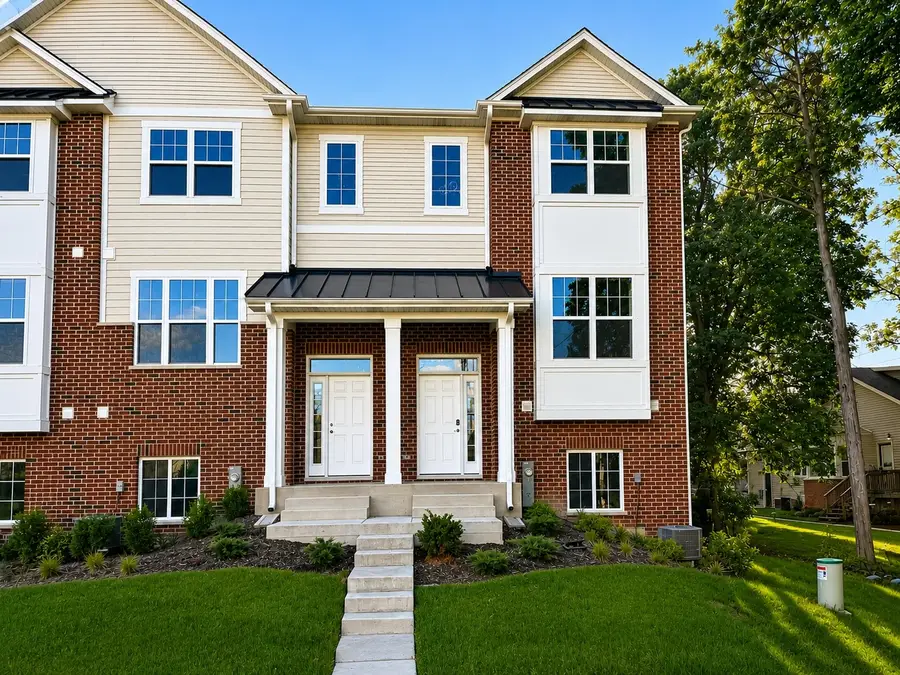 186 N East River Road, Des Plaines, IL 60016 - #2