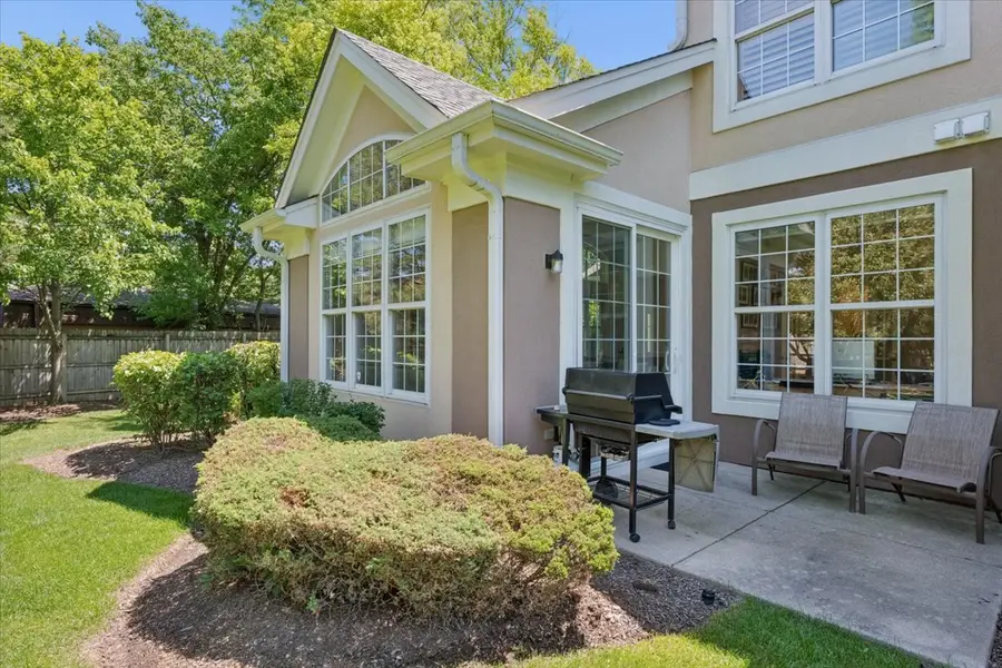 3042 Lexington Lane #3R41, Glenview, IL 60026 - #3