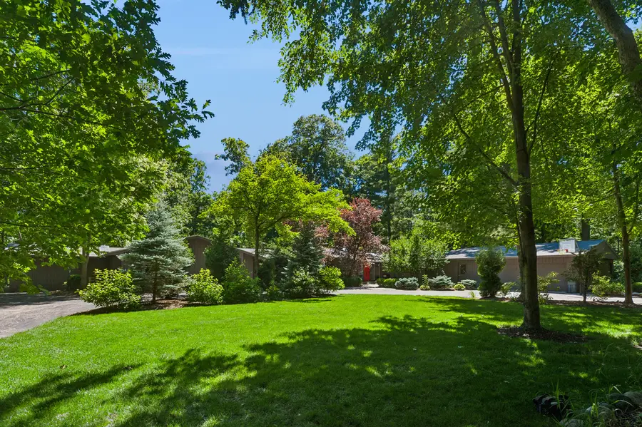 3035 Blackthorn Road, Riverwoods, IL 60015 - #2