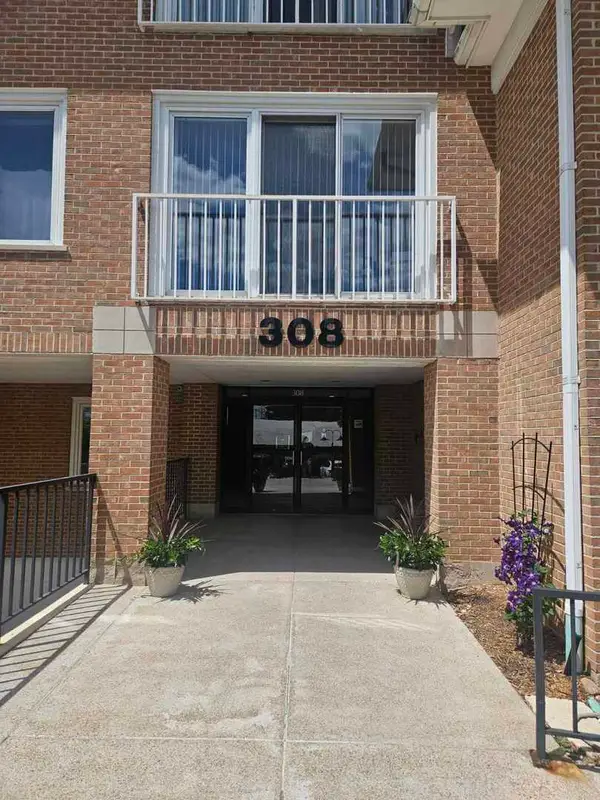 308 Happ Road #304, Northfield, IL 60093