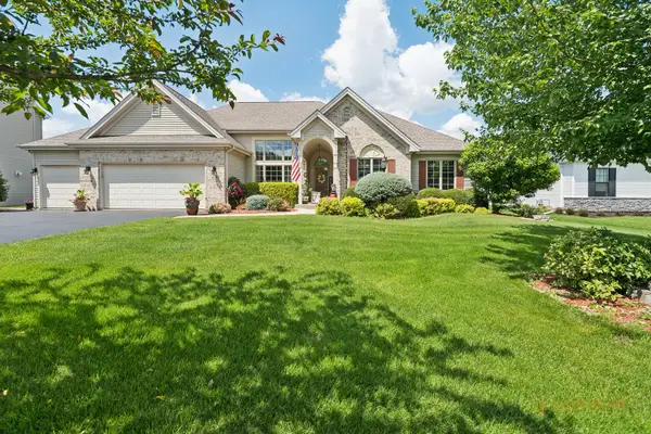 118 Boeing Trail, Poplar Grove, IL 61065