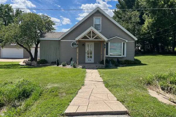 316 Elm Street, Buffalo, IA 52728