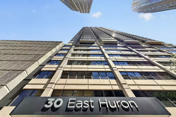30 E Huron Street #4610, Chicago, IL 60611