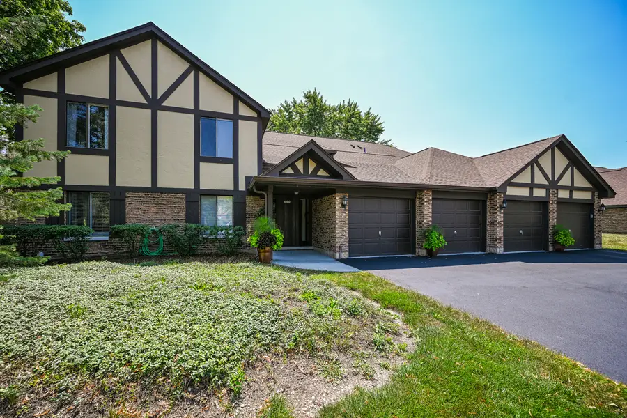 880 Johnstown Lane #B, Wheaton, IL 60189 - #3