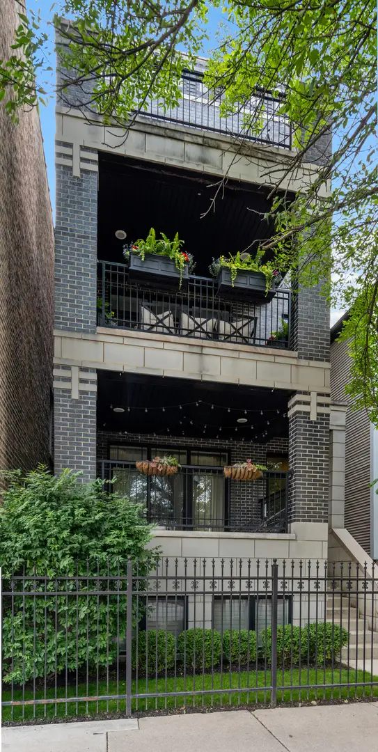 3302 N Racine Avenue #3, Chicago, IL 60657 - #1