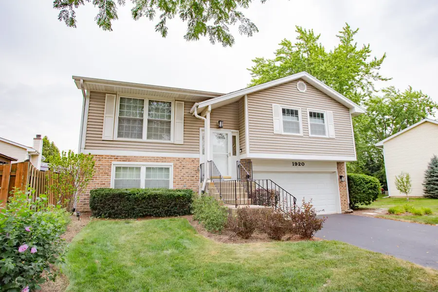 1920 Crescent Lane, Hoffman Estates, IL 60169 - #2