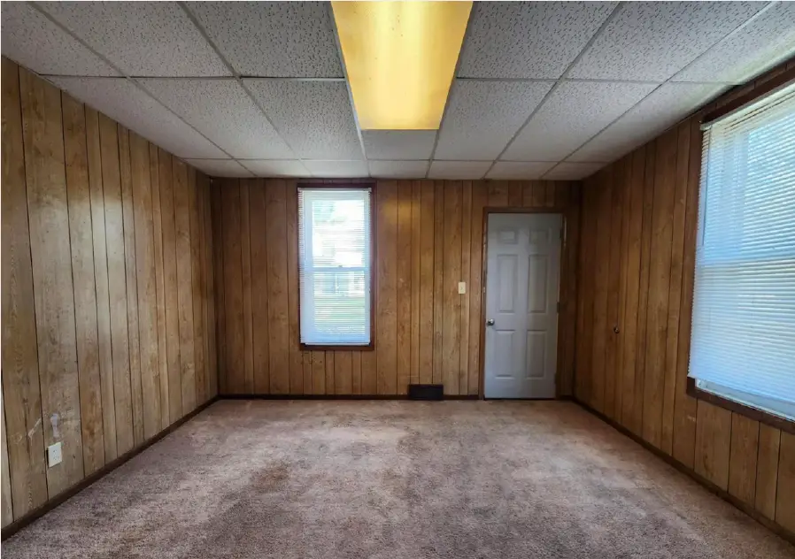 2001 W 6th Street, Davenport, IA 52802 - #3