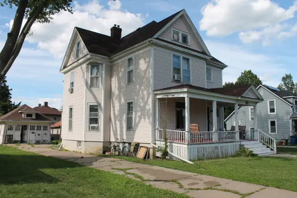 115 E Court Street, Cambridge, IL 61238