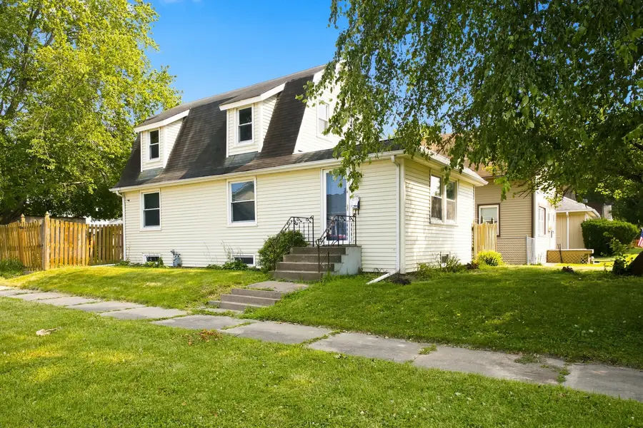 2306 19th Avenue, Moline, IL 61265 - #2